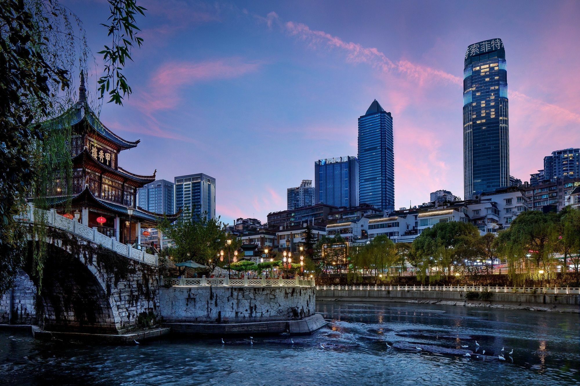Sofitel Guiyang Hunter Hotel Екстериор снимка